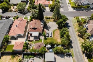 , 5460 Aura ave, Tarzana, CA 91356 - 7