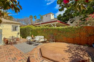 Single Family Residence, 2403 Ocean ave, Venice, CA 90291 - 22