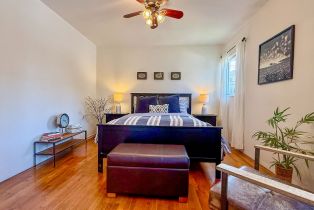 Single Family Residence, 2403 Ocean ave, Venice, CA 90291 - 15