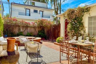 Single Family Residence, 2403 Ocean ave, Venice, CA 90291 - 29