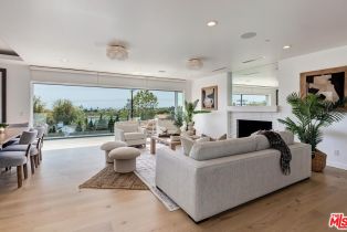 Single Family Residence, 1006 Berkeley st, Santa Monica, CA 90403 - 4