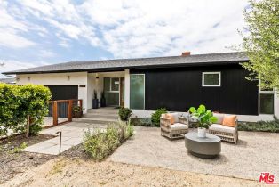 Single Family Residence, 1006 Berkeley st, Santa Monica, CA 90403 - 2