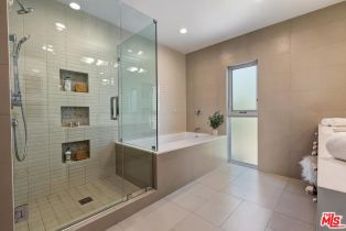 Single Family Residence, 1006 Berkeley st, Santa Monica, CA 90403 - 21