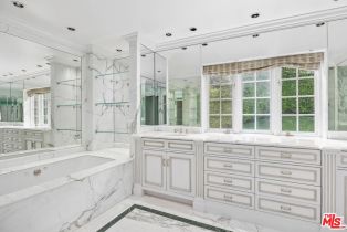 , 16754 Ashley Oaks, Encino, CA 91436 - 16