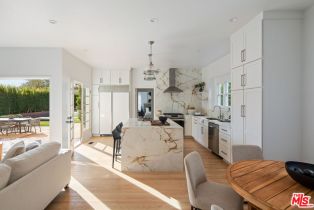 Single Family Residence, 625 Sierra dr, Beverly Hills, CA 90210 - 8