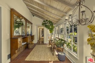 , 13166 Valley Vista blvd, Studio City, CA 91604 - 7