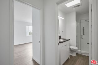 , 305 San Vicente blvd, Santa Monica, CA 90402 - 15