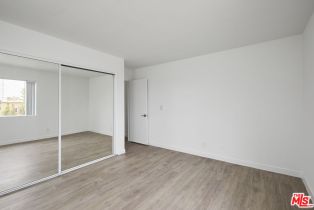 , 305 San Vicente blvd, Santa Monica, CA 90402 - 17