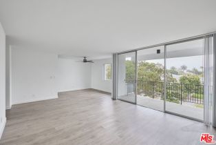 , 305 San Vicente blvd, Santa Monica, CA 90402 - 7