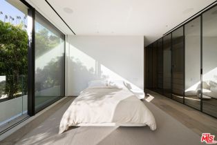 Single Family Residence, 547 Palisades Beach rd, Santa Monica, CA 90402 - 12