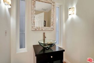 Condominium, 6432 Lunita rd, Malibu, CA 90265 - 5