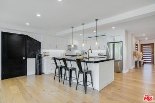 , 22745 Erwin st, Woodland Hills, CA 91367 - 26