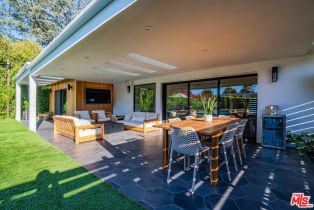 , 22745 Erwin st, Woodland Hills, CA 91367 - 9