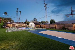 , 22745 Erwin st, Woodland Hills, CA 91367 - 6