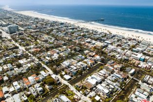 , 404 Linnie Canal, Venice, CA 90291 - 6