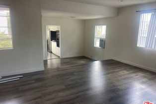 , 1845 South Beverly Glen blvd, Westwood, CA 90025 - 3