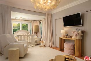 Single Family Residence, 18625 Wells dr, Tarzana, CA 91356 - 46