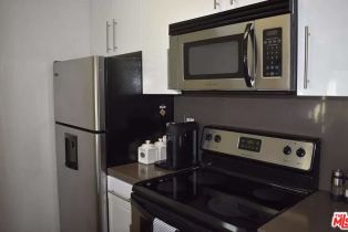 Condominium, 141 Clark dr, West Hollywood , CA 90048 - 5