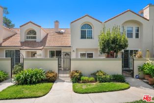 Condominium, 22211   Frontier Pl, Chatsworth, CA  Chatsworth, CA 91311