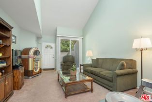 Condominium, 22211 Frontier pl, Chatsworth, CA 91311 - 4