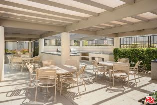 Condominium, 22211 Frontier pl, Chatsworth, CA 91311 - 22