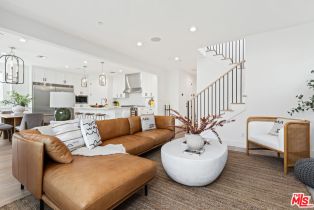 Single Family Residence, 11956 Weir st, Culver City, CA 90230 - 4