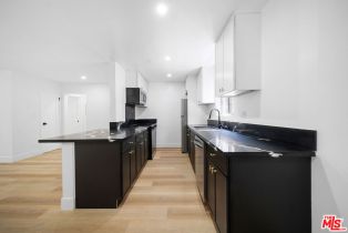 , 605 San Vicente blvd, Santa Monica, CA 90402 - 5