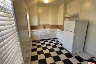 Residential Income, 132 S. Spalding dr, Beverly Hills, CA 90212 - 38