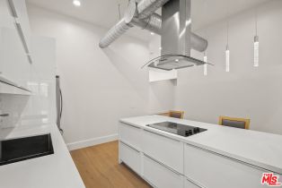 Residential Income, 215 Windward ave, Venice, CA 90291 - 14