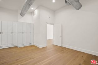 Residential Income, 215 Windward ave, Venice, CA 90291 - 17