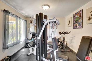 , 21749 Planewood dr, Woodland Hills, CA 91364 - 21