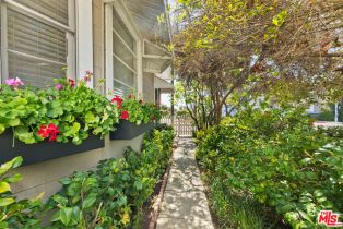 Single Family Residence, 137 Strand st, Santa Monica, CA 90405 - 2