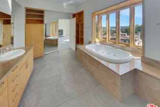 Single Family Residence, 13424 Contour dr, Sherman Oaks, CA 91423 - 47