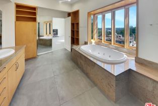 Single Family Residence, 13424 Contour dr, Sherman Oaks, CA 91423 - 7