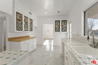 , 12109 Hoffman st, Studio City, CA 91604 - 10