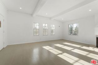 , 12109 Hoffman st, Studio City, CA 91604 - 8