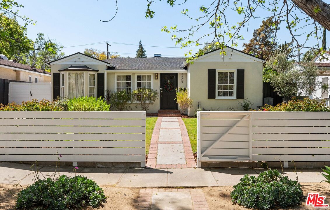 Single Family Residence, 4507 Van Noord ave, Studio City, CA 91604 - 1