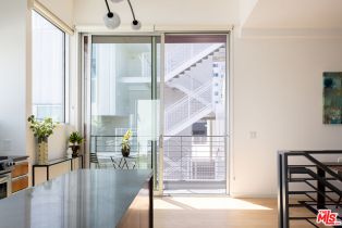 Condominium, 1137 Hacienda pl, West Hollywood , CA 90069 - 9