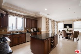 Condominium, 132 Crescent dr, Beverly Hills, CA 90212 - 5