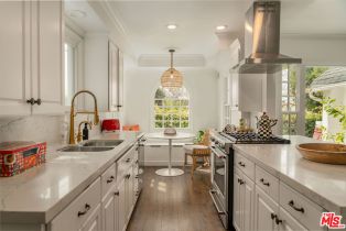 Single Family Residence, 2256 Linnington ave, Westwood, CA 90064 - 8