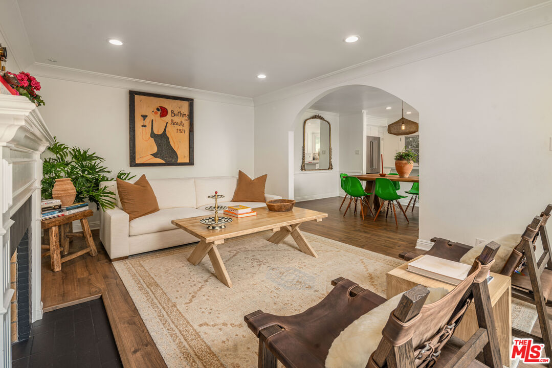 Single Family Residence, 2256 Linnington ave, Westwood, CA 90064 - 1