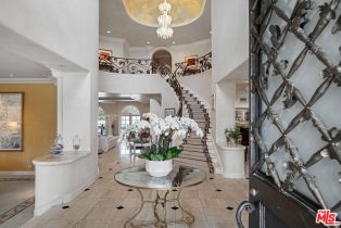 Single Family Residence, 136 Georgina ave, Santa Monica, CA 90402 - 4