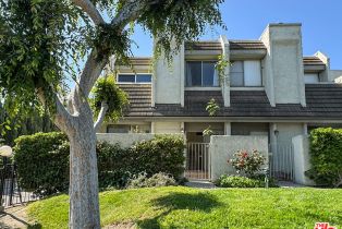 , 11730 Moorpark st, Studio City, CA 91604 - 2