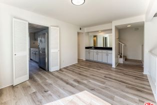 , 11730 Moorpark st, Studio City, CA 91604 - 8