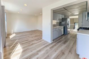 , 11730 Moorpark st, Studio City, CA 91604 - 7