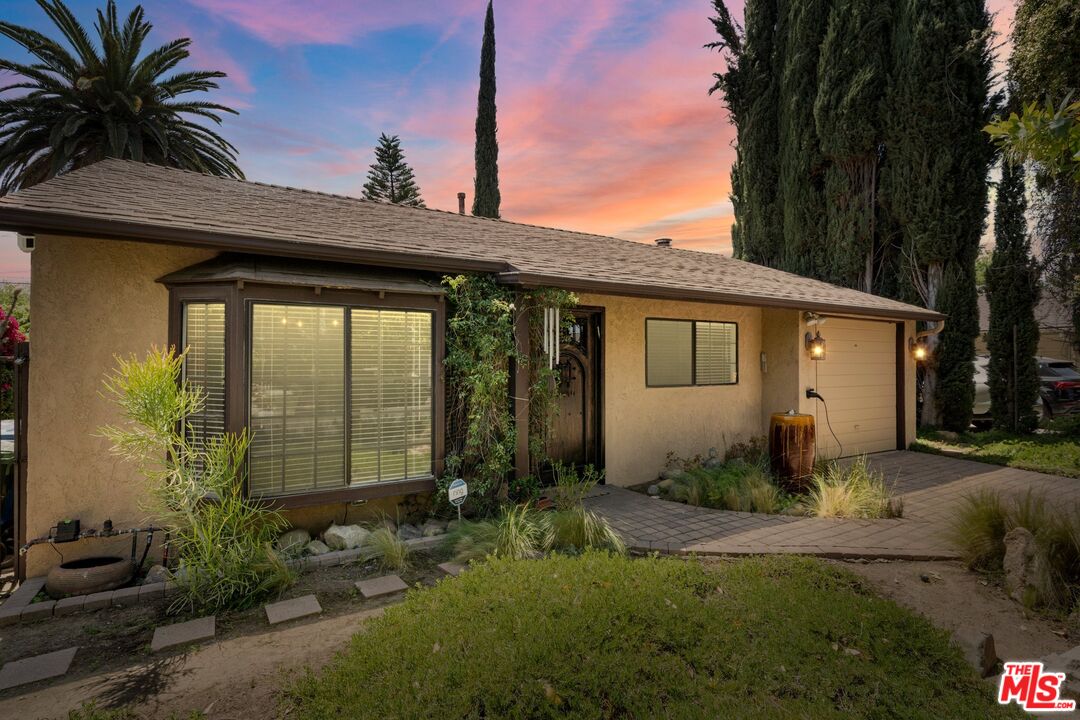 , 22620 Dolorosa st, Woodland Hills, CA 91367 - 1