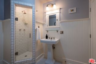 Single Family Residence, 22030 Celes st, Woodland Hills, CA 91364 - 22