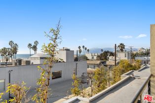 Condominium, 25 Brooks ave, Venice, CA 90291 - 35