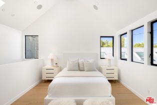 , 1169 Palms blvd, Venice, CA 90291 - 15