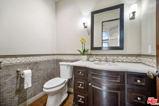 , 2901 Oak ave, Manhattan Beach, CA 90266 - 9